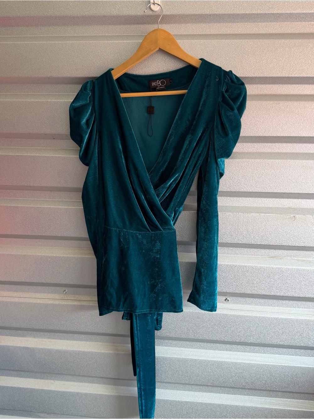 PatBO BLUE VELVET TOP - Picture 3 of 7